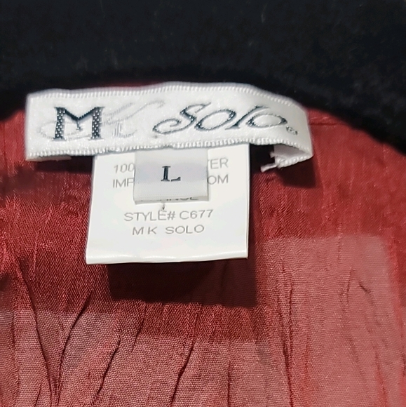 Fashion Top - Picture 3 of 3